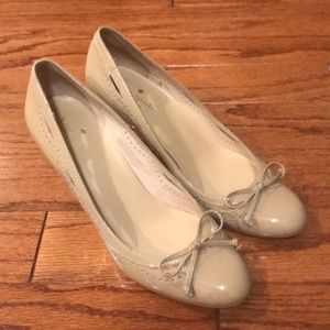 Kate spade New York beige leather size 8